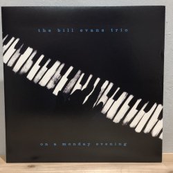 画像1: the bill evans trio / on a monday morning