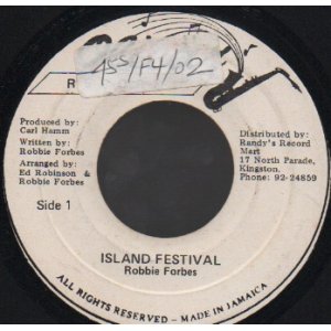 画像: ROBBIE FORBES / ISLAND FESTIVAL