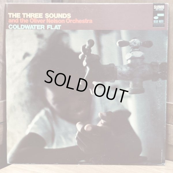 画像1: THE THREE SOUNDS and the Oliver Nelson Orchestra / COLDWATER FLAT